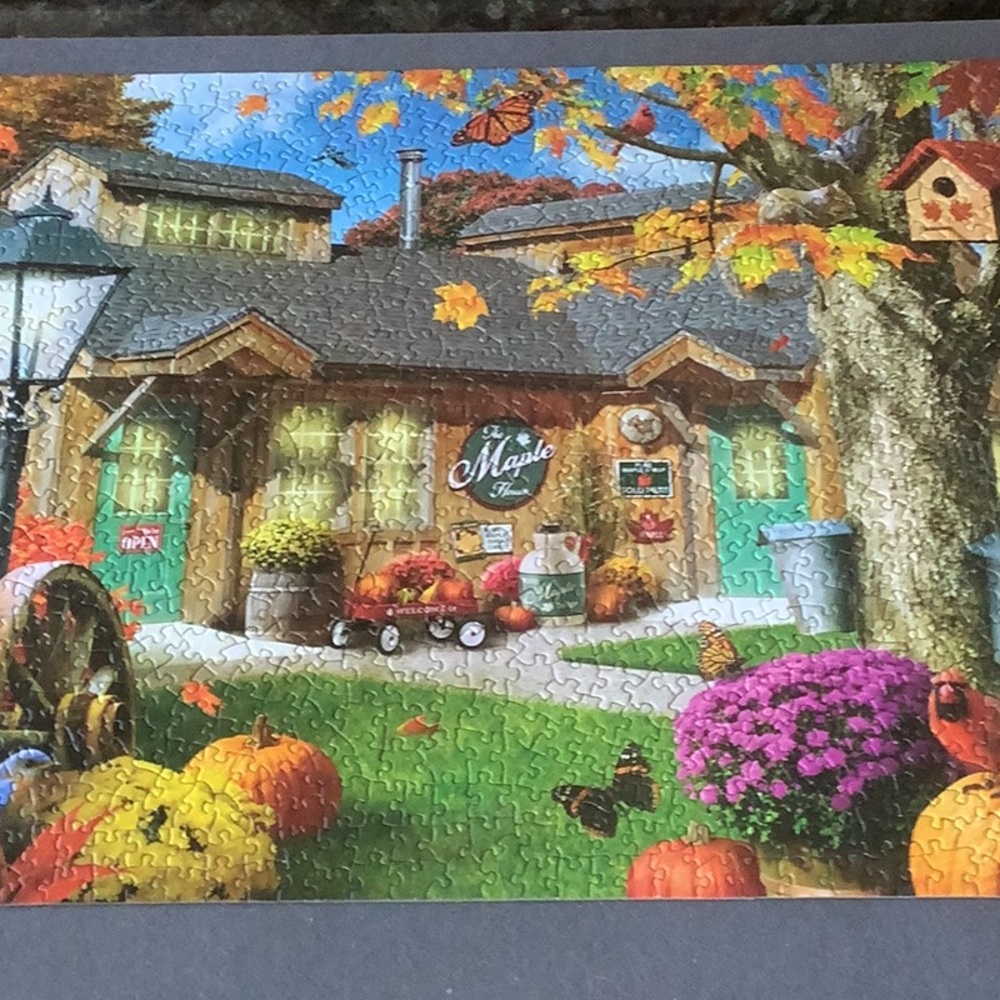 1,000 piece PUZZLE The Maple House by Bits & Pieces - Picture 3 of 4